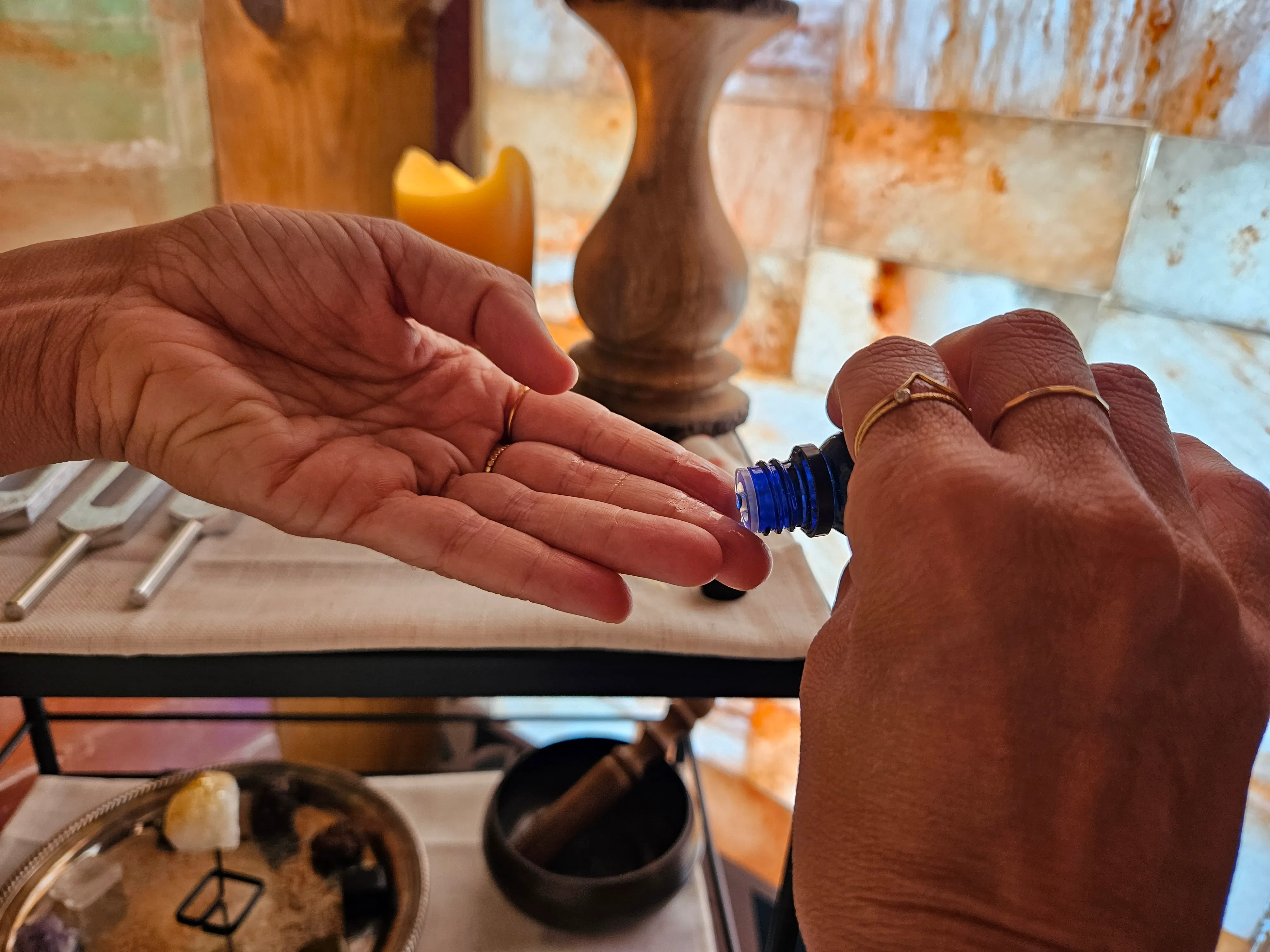 Pre-session ritual with essential oils
